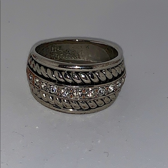 Lia Sophia Silver and Rhinestone Ring Sz 9 - Picture 1 of 4